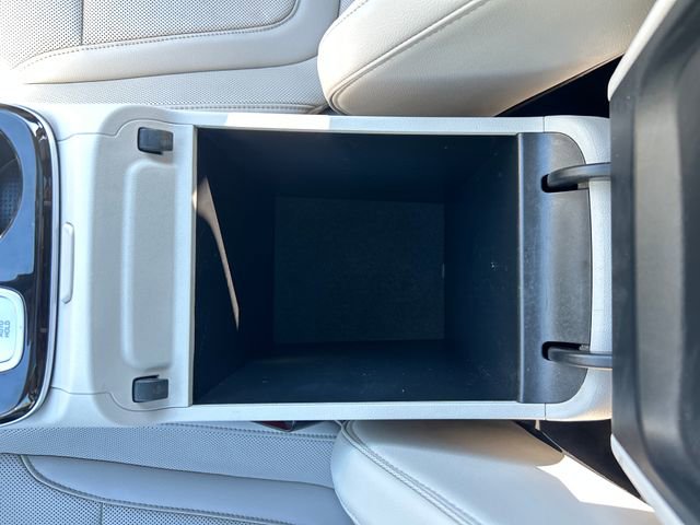 Certified 2022 Hyundai Tucson Limited w/ Cargo Package image 19