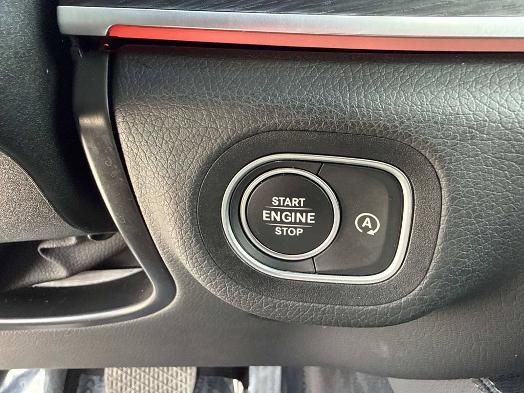 Used 2022 Mercedes-Benz GLE 350 4MATIC image 35