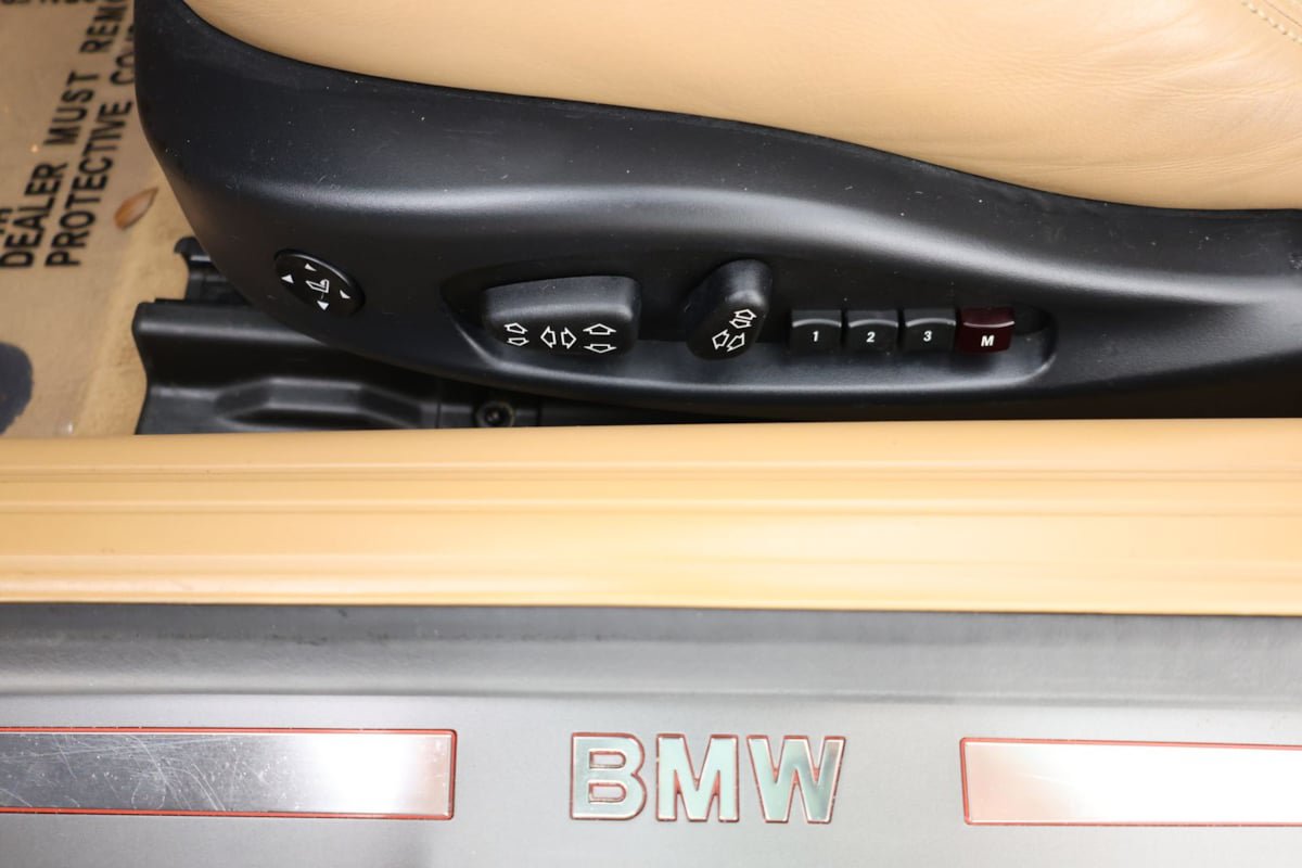 Used 2008 BMW 650i Convertible RWD image 23