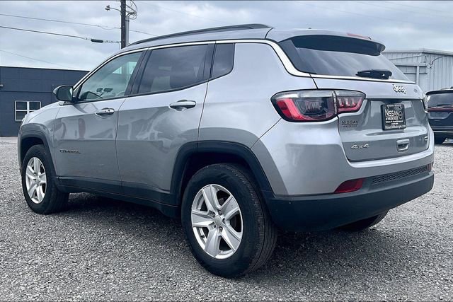 Used 2022 Jeep Compass Latitude image 4