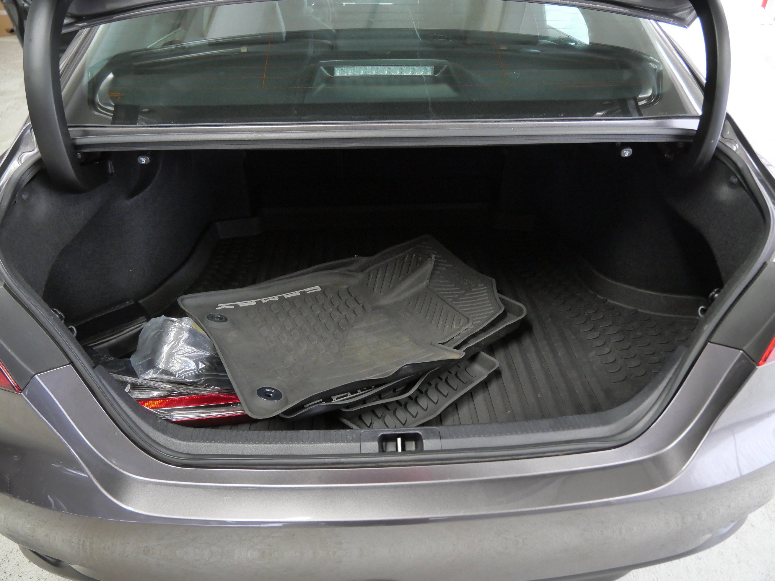 Certified 2020 Toyota Camry XLE image 19