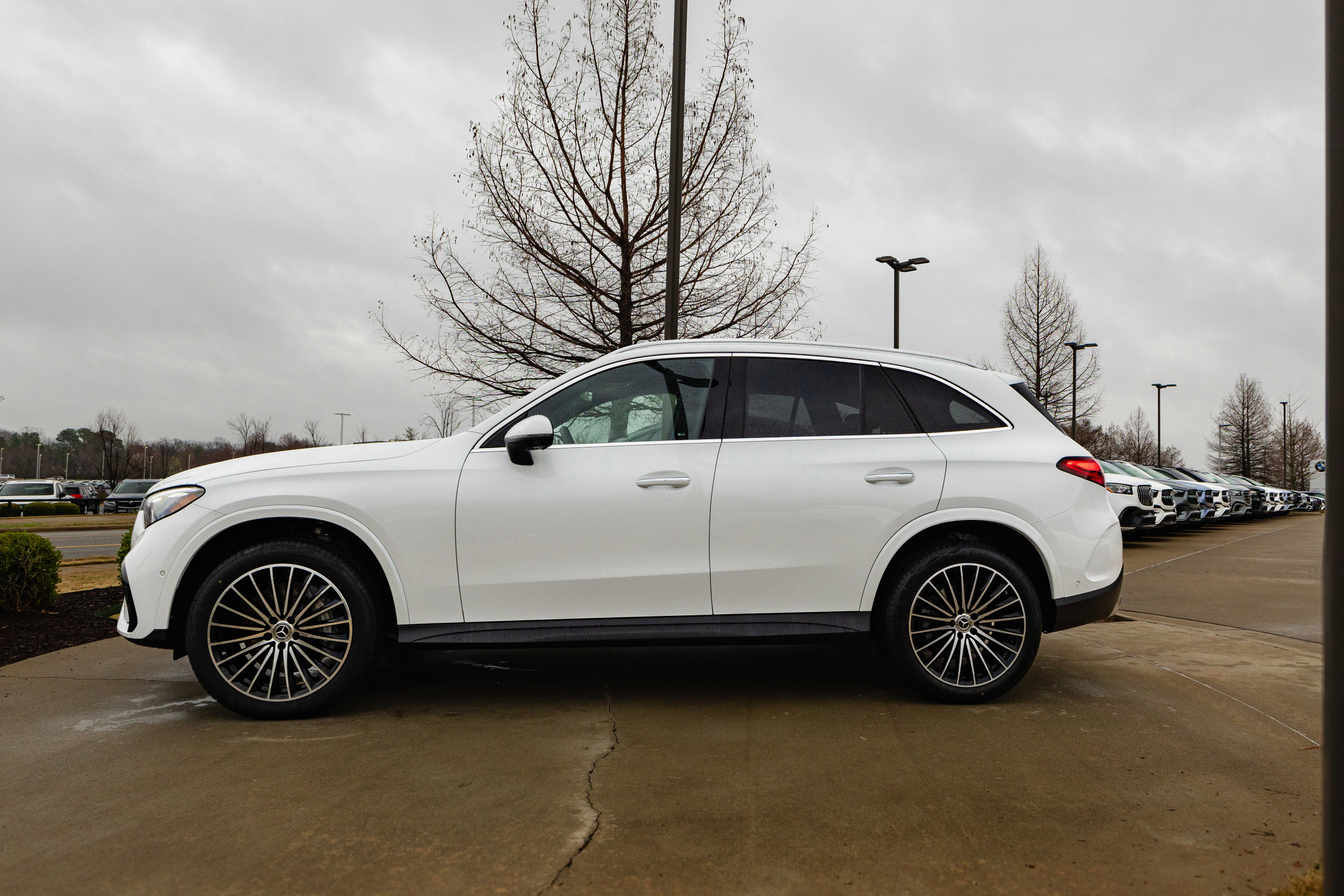 New 2026 Mercedes-Benz GLC 300 4MATIC image 9
