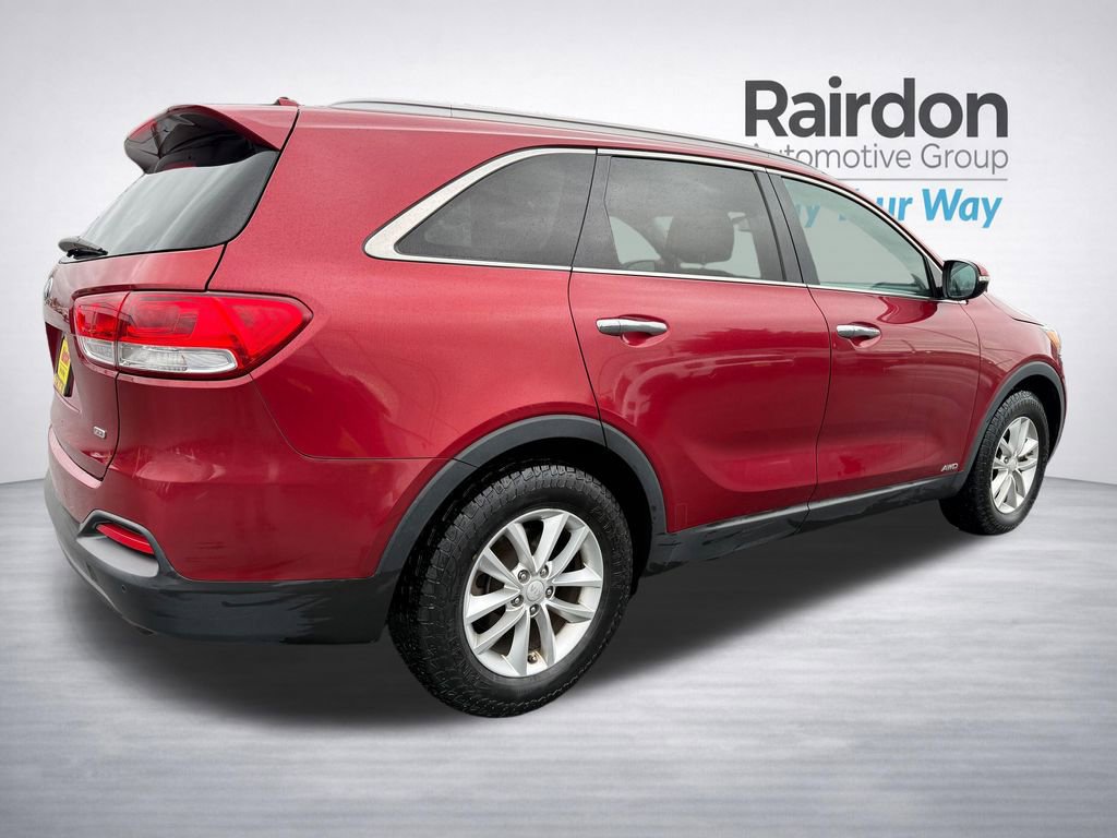 Used 2017 Kia Sorento LX w/ LX Convenience Package image 9