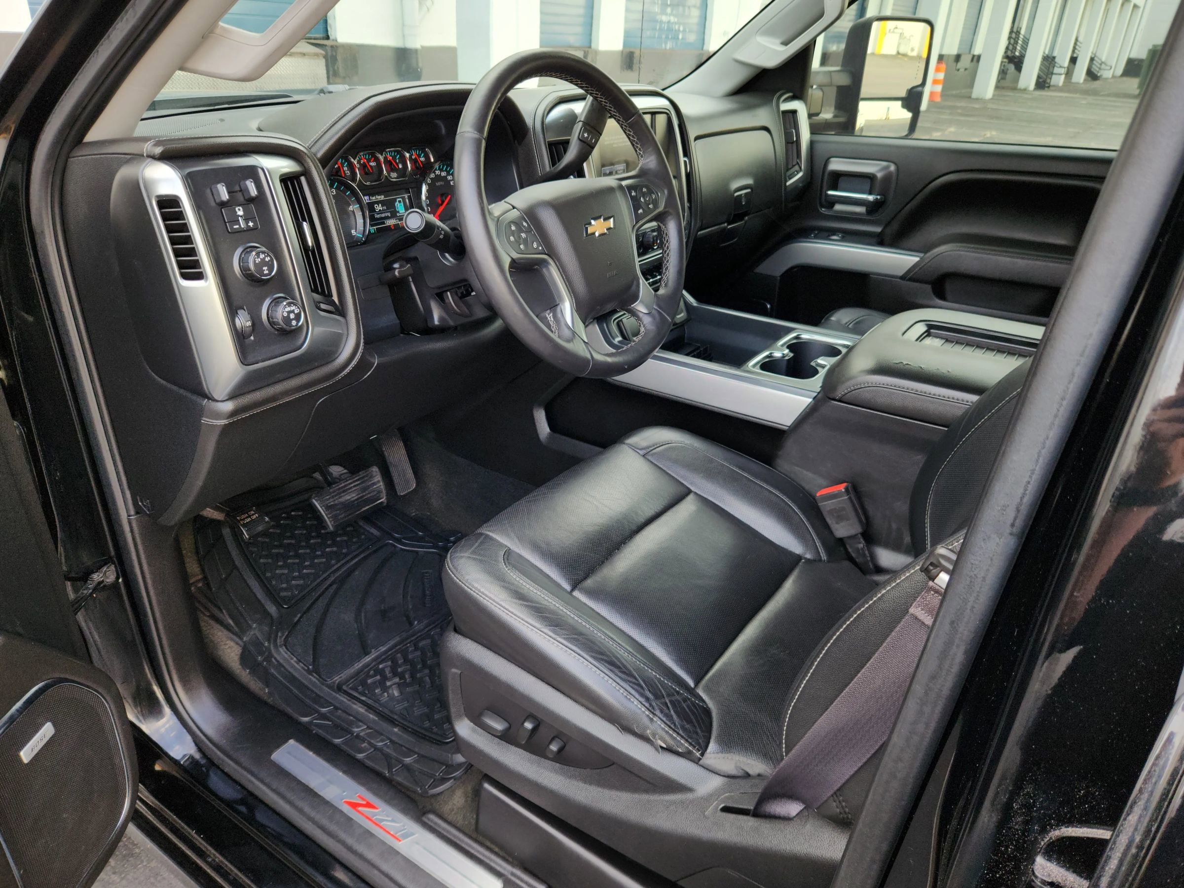 Used 2016 Chevrolet Silverado 2500 LTZ w/ Duramax Plus Package AWD/4WD image 6