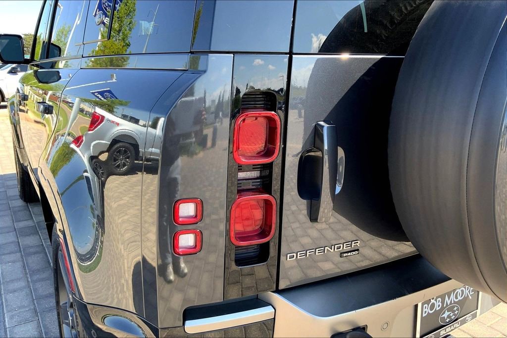 Used 2021 Land Rover Defender 110 X-Dynamic HSE AWD/4WD image 23