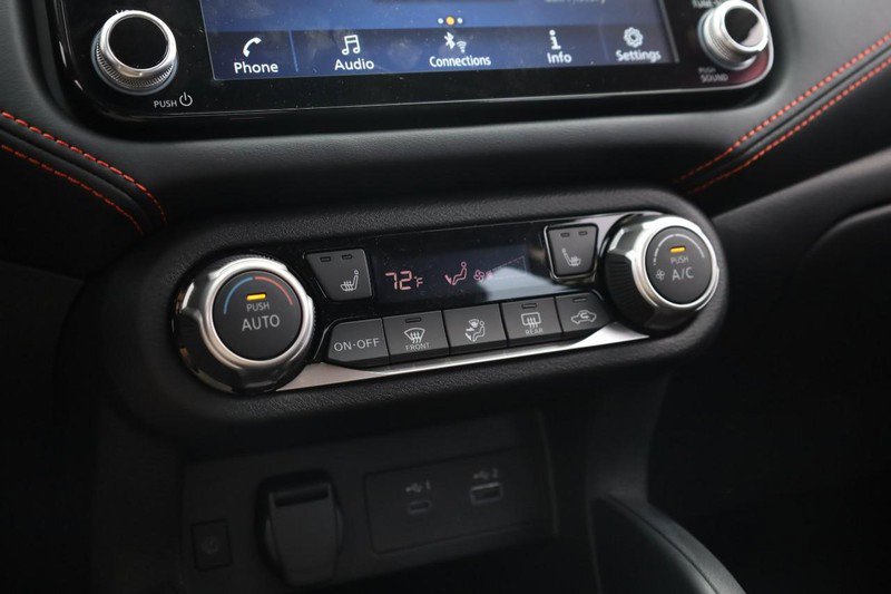 New 2025 Nissan Versa SR w/ Trunk Package image 13