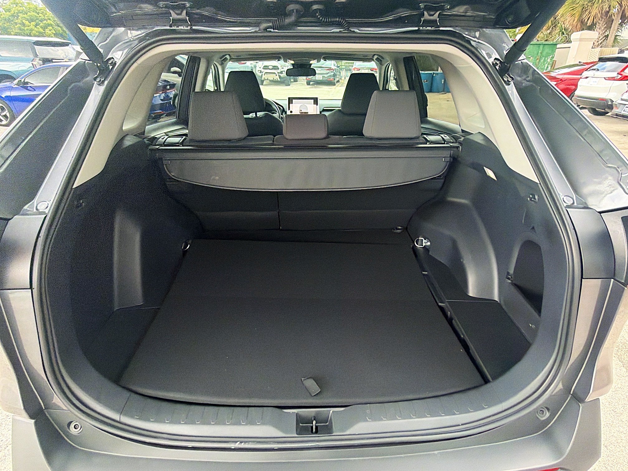 Used 2025 Toyota RAV4 XLE w/ Convenience Package AWD/4WD image 26