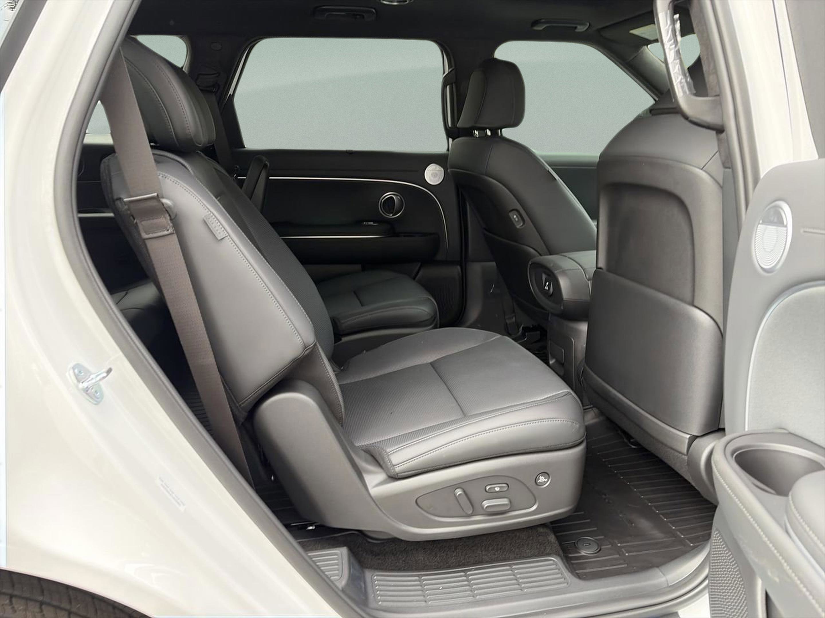 New 2026 Hyundai Palisade FWD Hybrid image 17