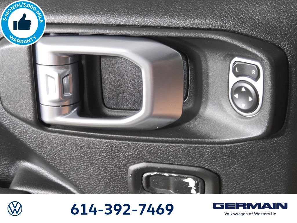 Used 2018 Jeep Wrangler Unlimited Sport S AWD/4WD image 22