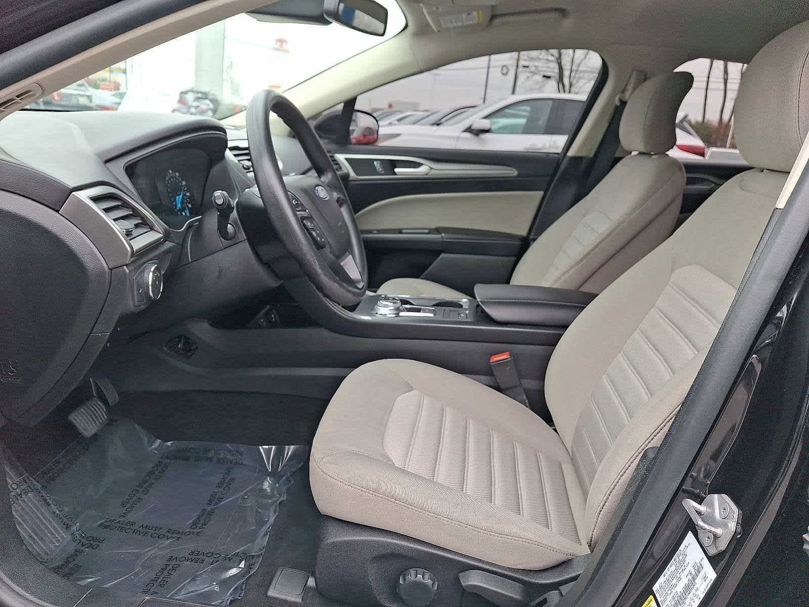 Used 2019 Ford Fusion S FWD image 14