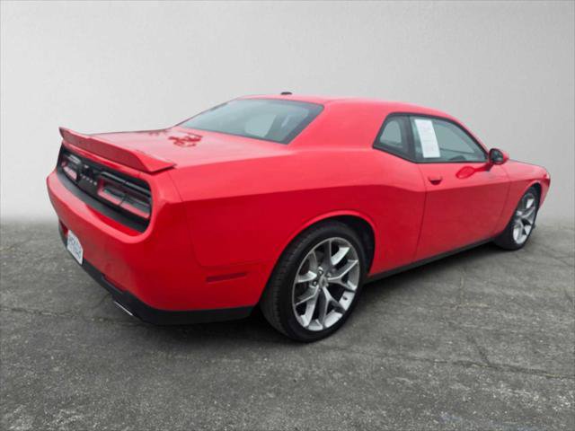 Used 2022 Dodge Challenger GT RWD image 3