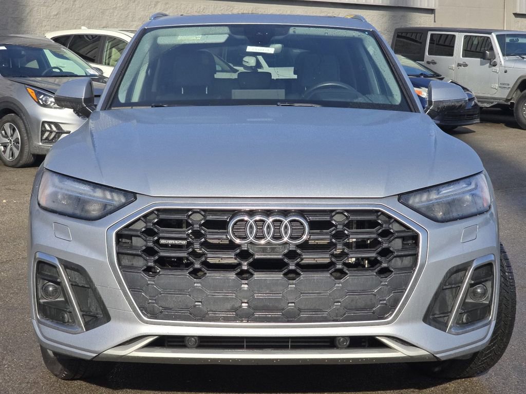Used 2021 Audi Q5 e Prestige w/ Prestige Package image 12