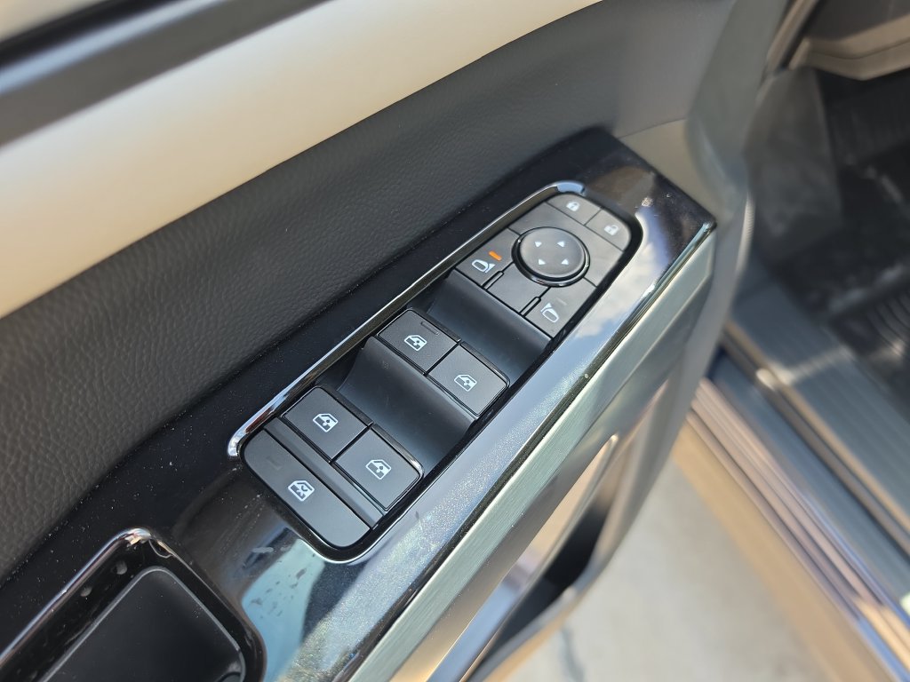 New 2026 Nissan Pathfinder SL FWD image 23