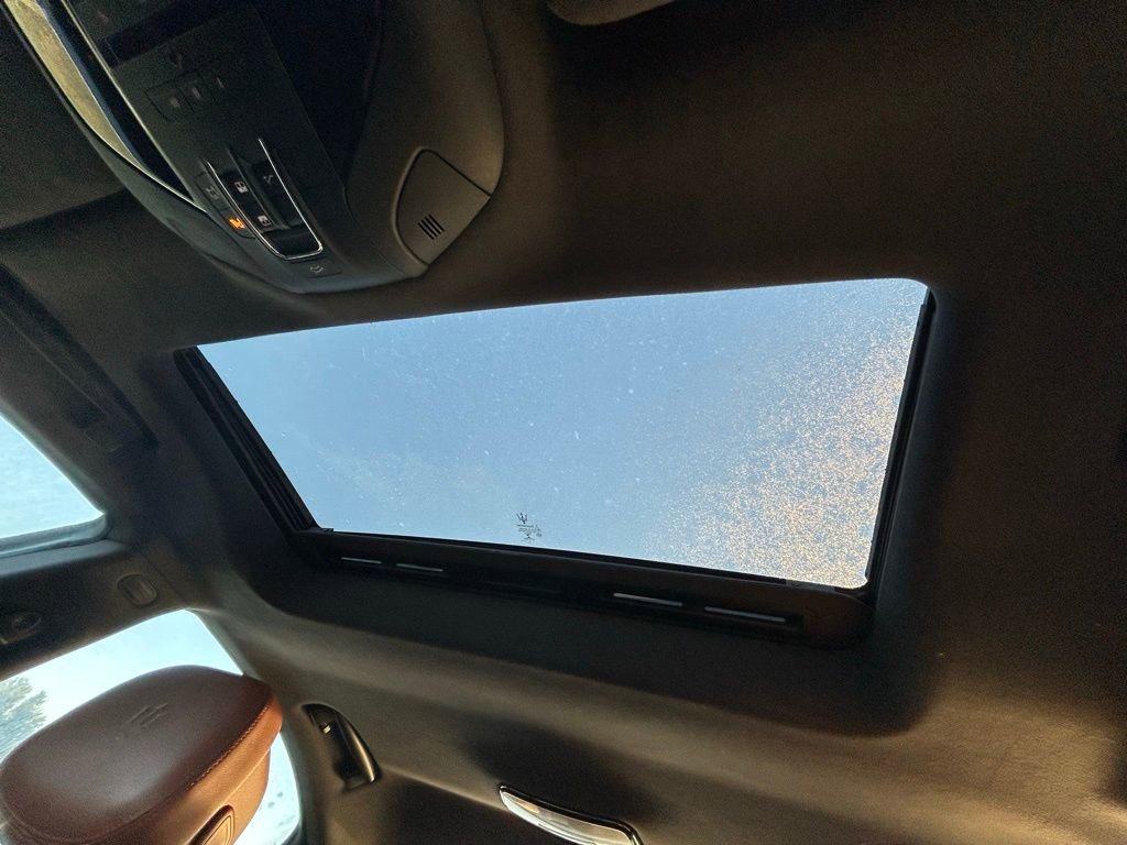 Used 2018 Maserati Ghibli S Q4 AWD/4WD image 29