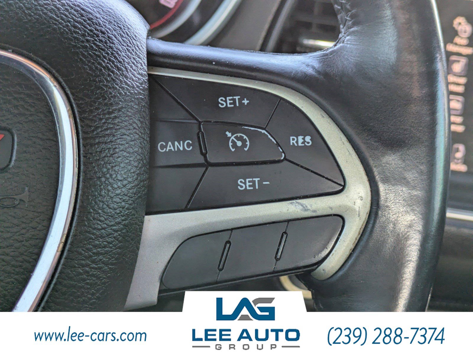 Used 2015 Dodge Challenger SXT Plus w/ Driver Convenience Group image 18