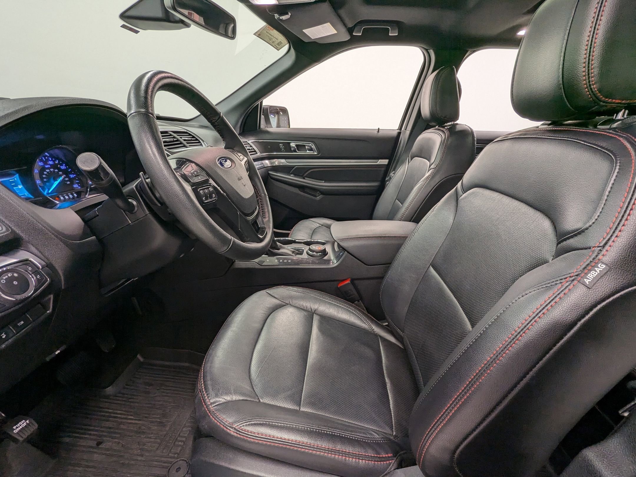 Used 2019 Ford Explorer Sport w/ Ford Safe & Smart Package image 4