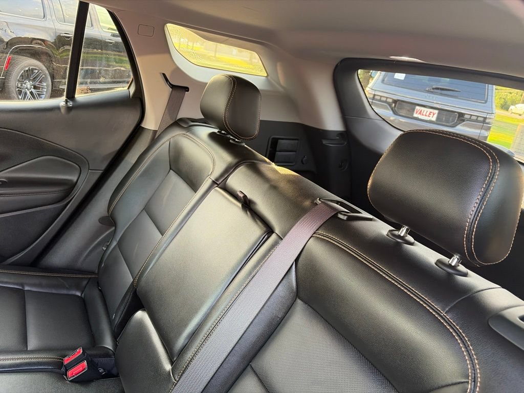 Used 2021 GMC Terrain SLT w/ Infotainment Package II AWD/4WD image 18