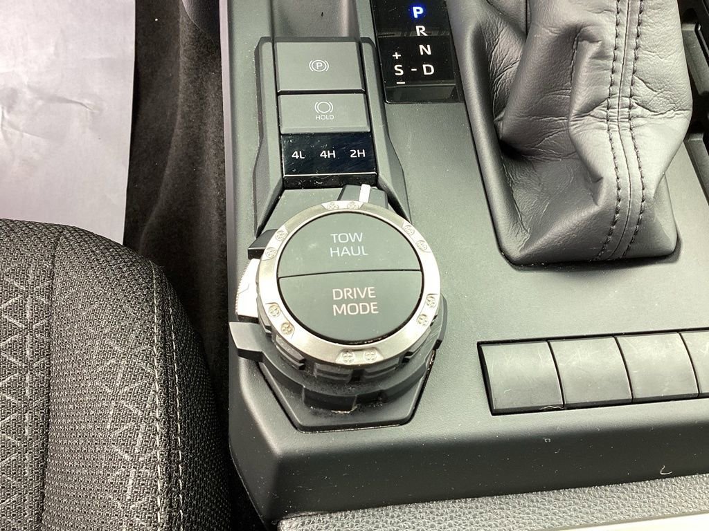 Used 2025 Toyota 4Runner SR5 image 32