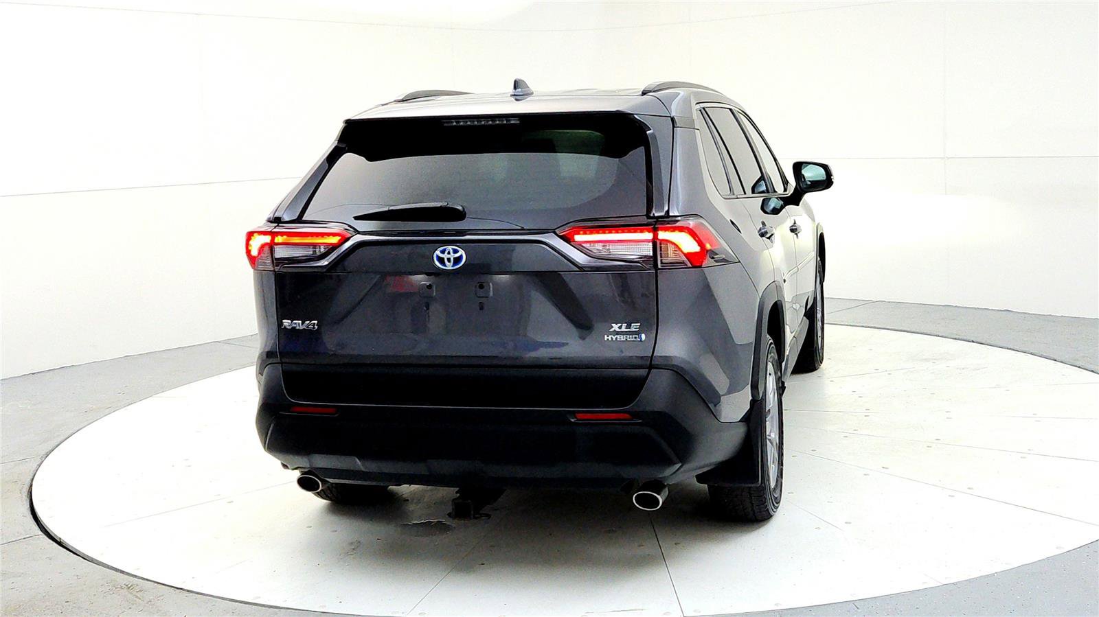 Certified 2023 Toyota RAV4 XLE w/ Convenience Package image 5