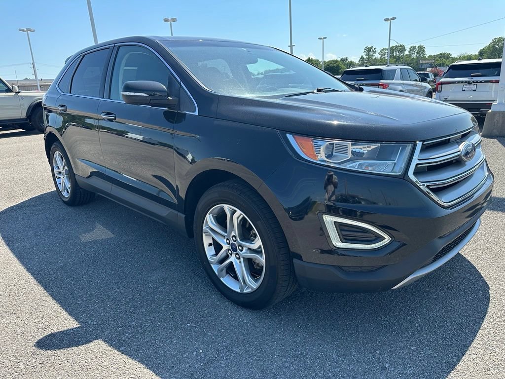 Used 2018 Ford Edge Titanium AWD/4WD image 3