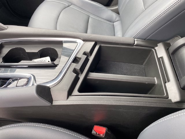 Certified 2024 Buick Enclave Essence w/ Sport Touring Edition FWD image 14