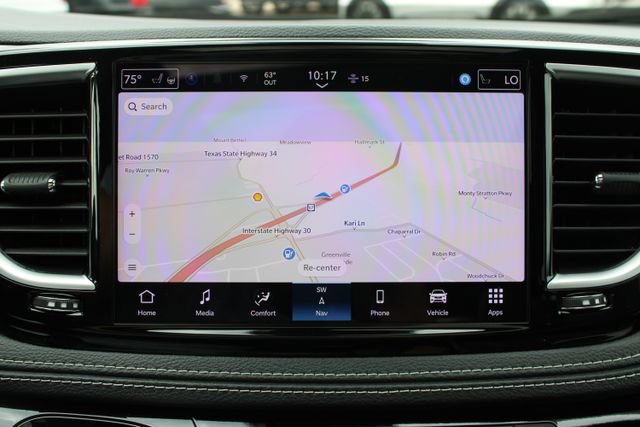 Used 2025 Chrysler Pacifica Limited FWD image 28