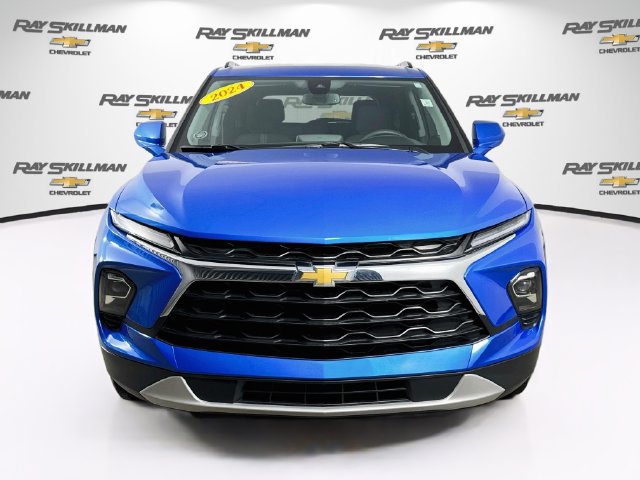 Used 2024 Chevrolet Blazer LT w/ Convenience Package FWD image 2