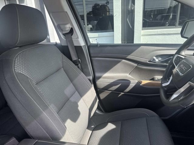 Used 2023 GMC Acadia SLE w/ Elevation Edition image 13