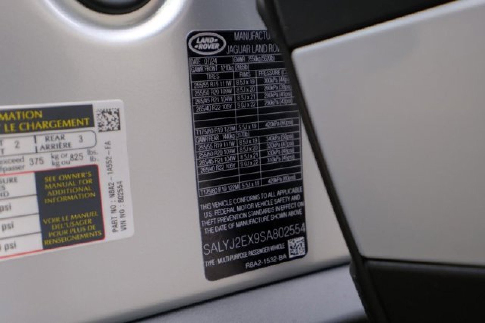 New 2025 Land Rover Range Rover Velar S image 30