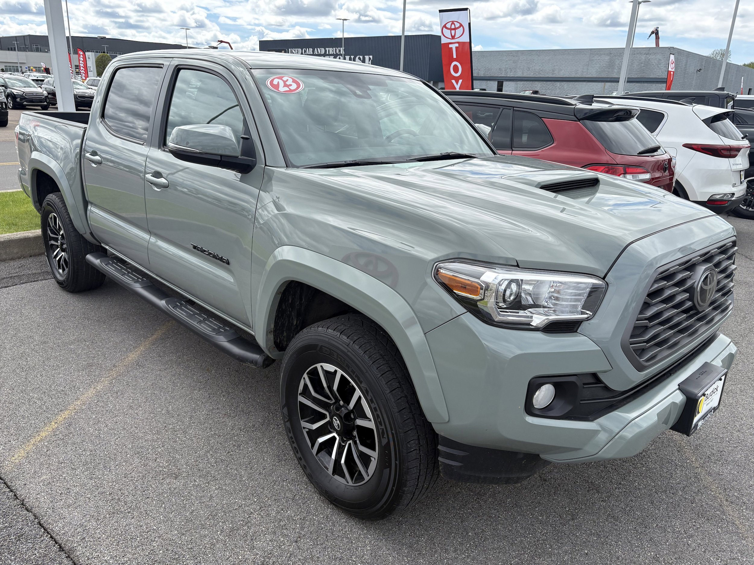 Certified 2023 Toyota Tacoma TRD Sport AWD/4WD image 2