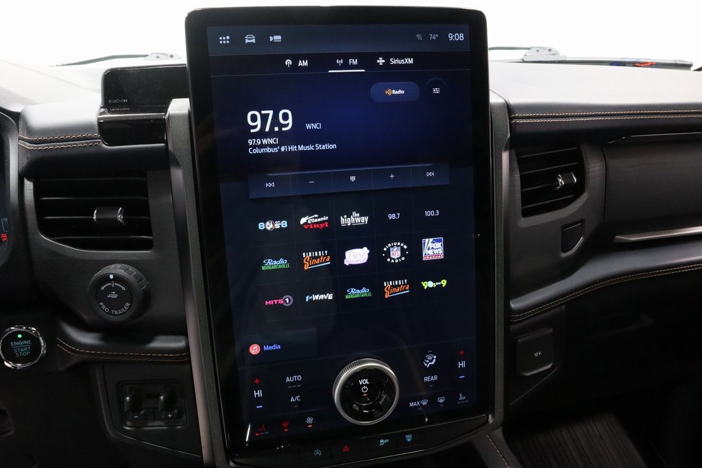 Certified 2022 Ford Expedition Platinum image 2