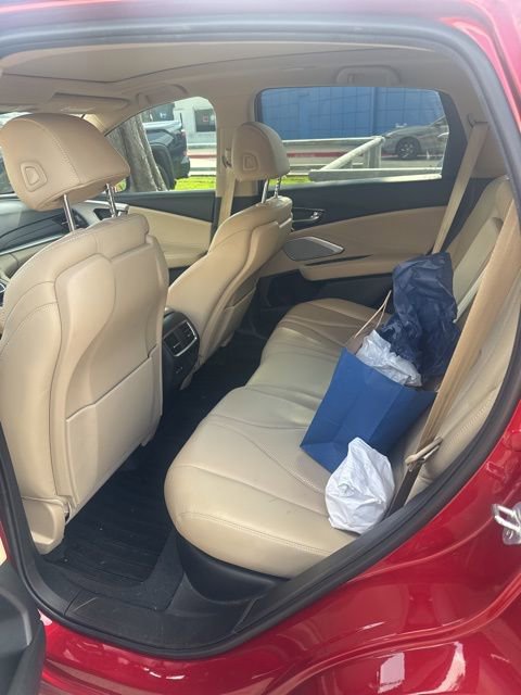 Used 2023 Acura RDX w/ Technology Package FWD image 9