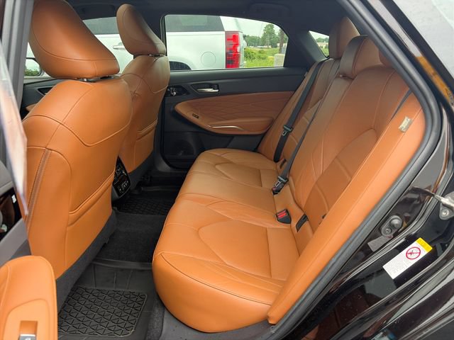 Used 2019 Toyota Avalon Limited FWD image 28