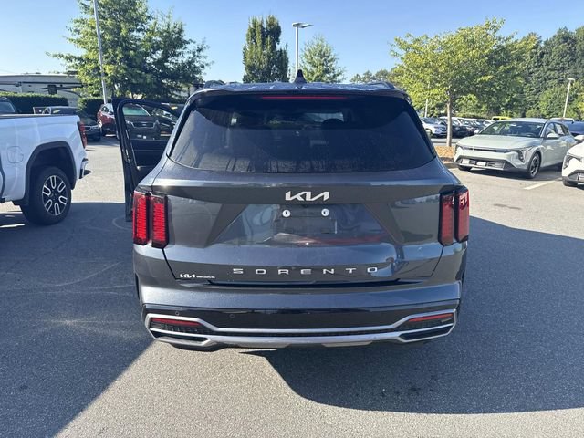 Certified 2022 Kia Sorento S FWD image 5