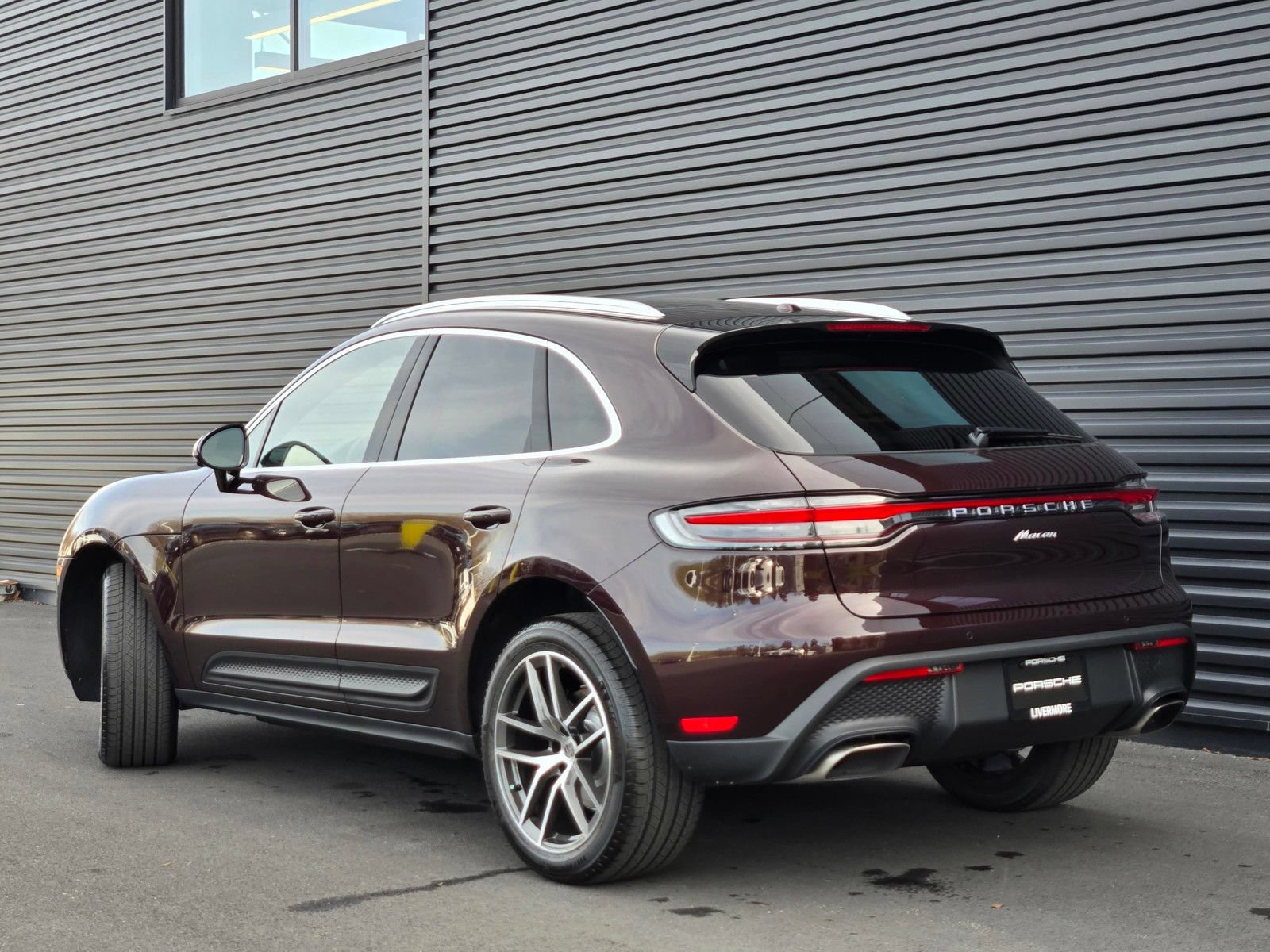 New 2026 Porsche Macan AWD/4WD image 3