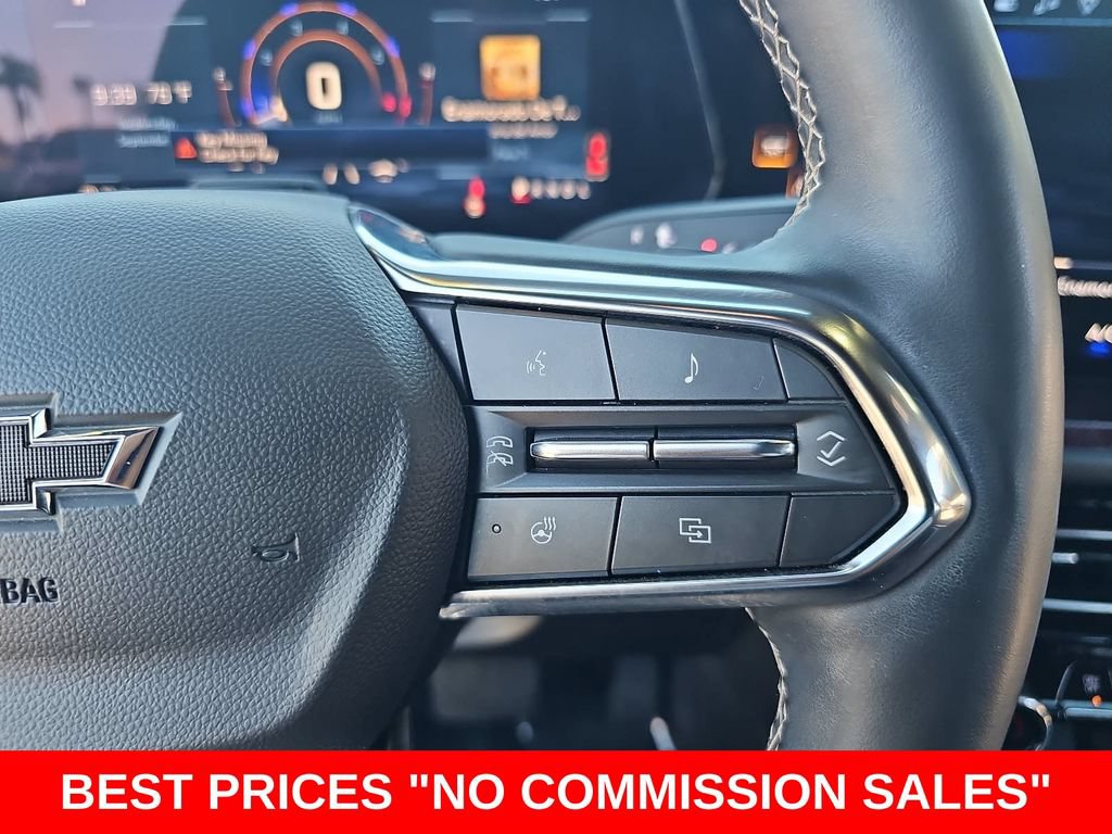 Used 2024 Chevrolet Traverse Z71 w/ Enhanced Driving Package AWD/4WD image 19