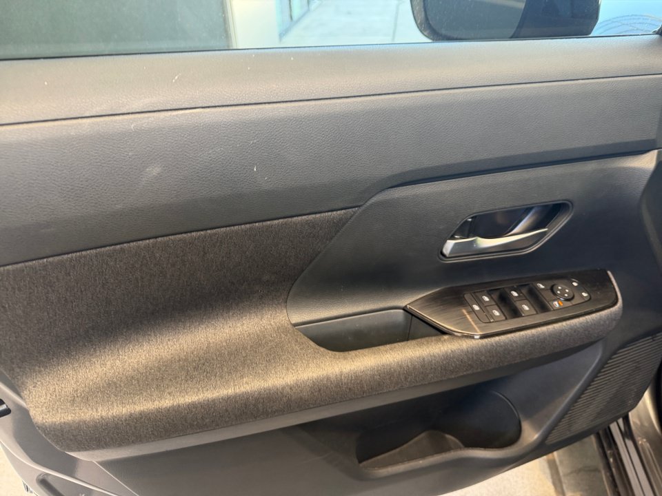 Certified 2026 Nissan Kicks SV FWD image 36
