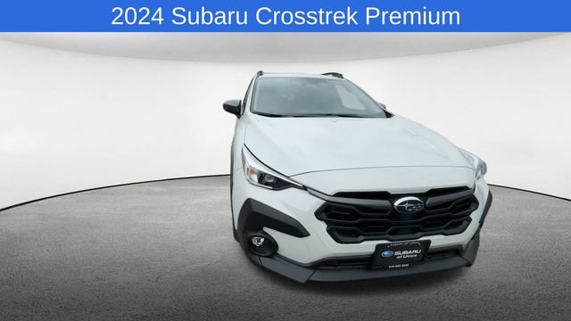 Used 2024 Subaru Crosstrek 2.0i Premium AWD/4WD image 3