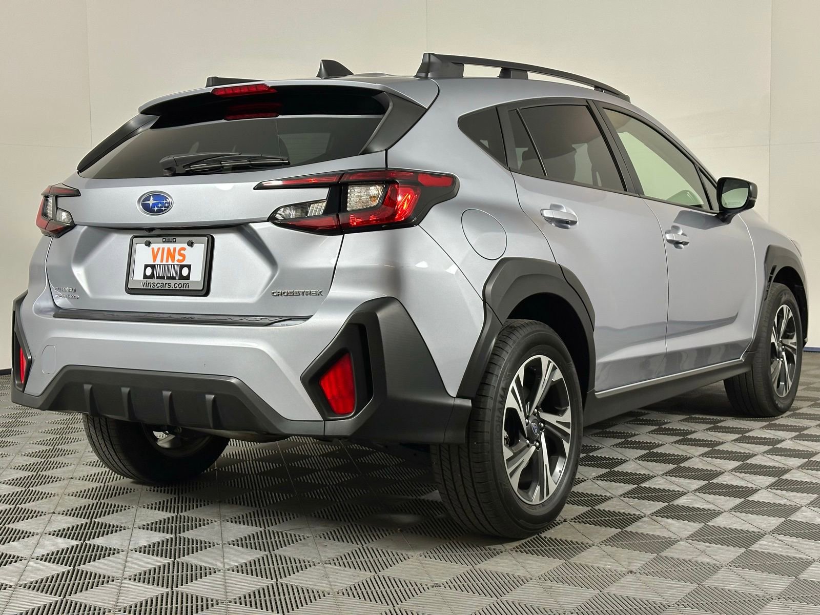 Used 2024 Subaru Crosstrek 2.0i Premium AWD/4WD image 4