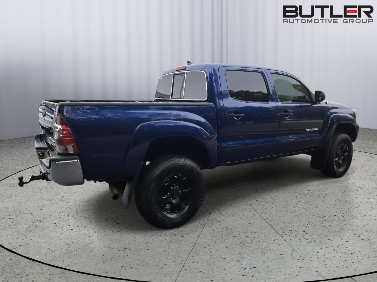 Used 2015 Toyota Tacoma PreRunner w/ SR5 Package RWD image 5