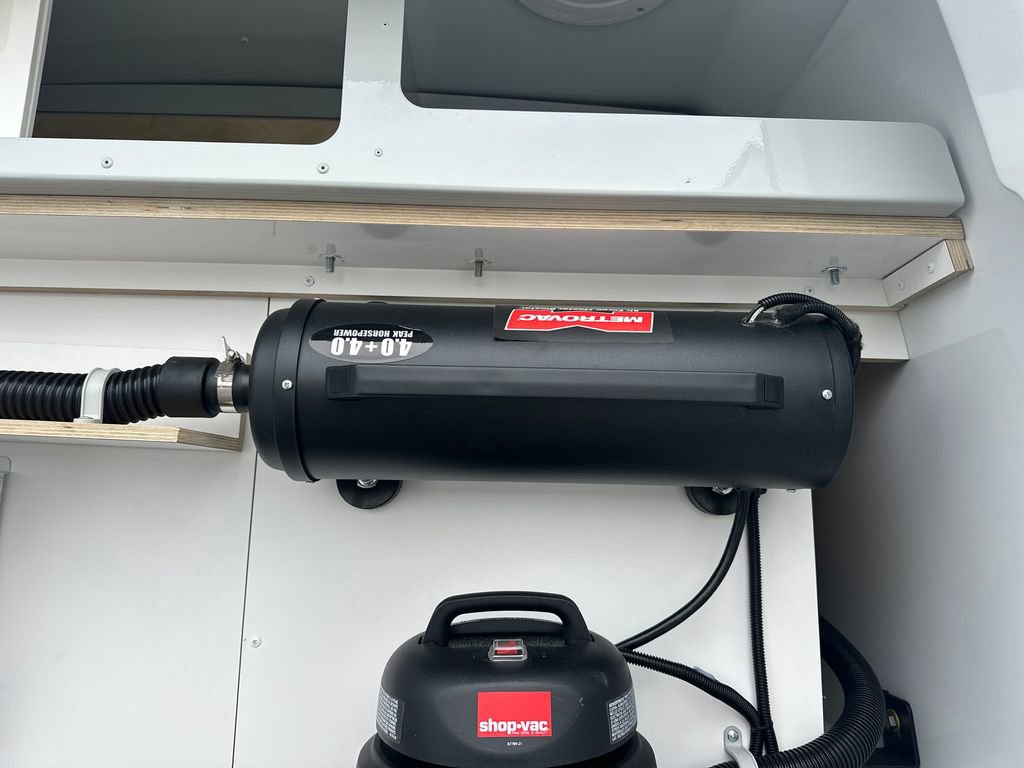 Used 2025 Mercedes-Benz Sprinter 2500 image 27