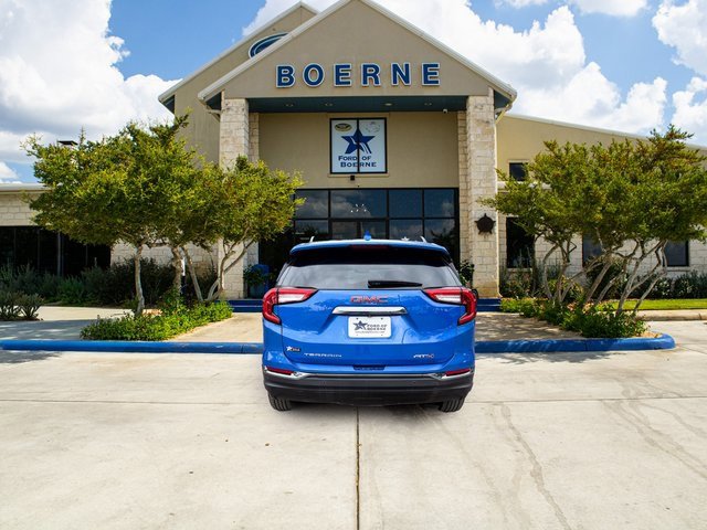 Used 2024 GMC Terrain AT4 w/ Infotainment Package II image 4