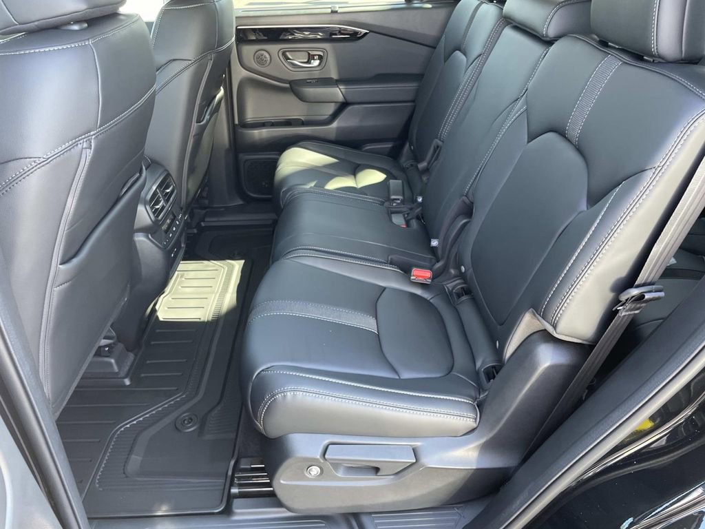 New 2025 Honda Pilot EX-L image 11
