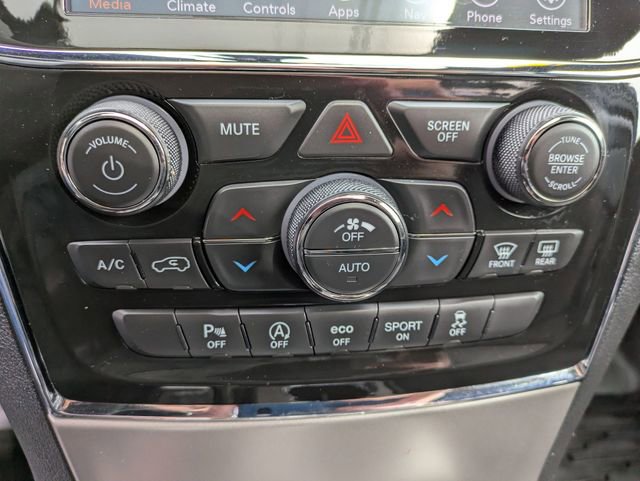 Used 2021 Jeep Grand Cherokee Laredo X image 22