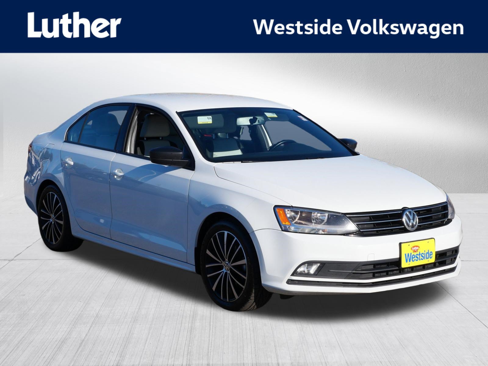 Used 2016 Volkswagen Jetta Sport FWD image 1