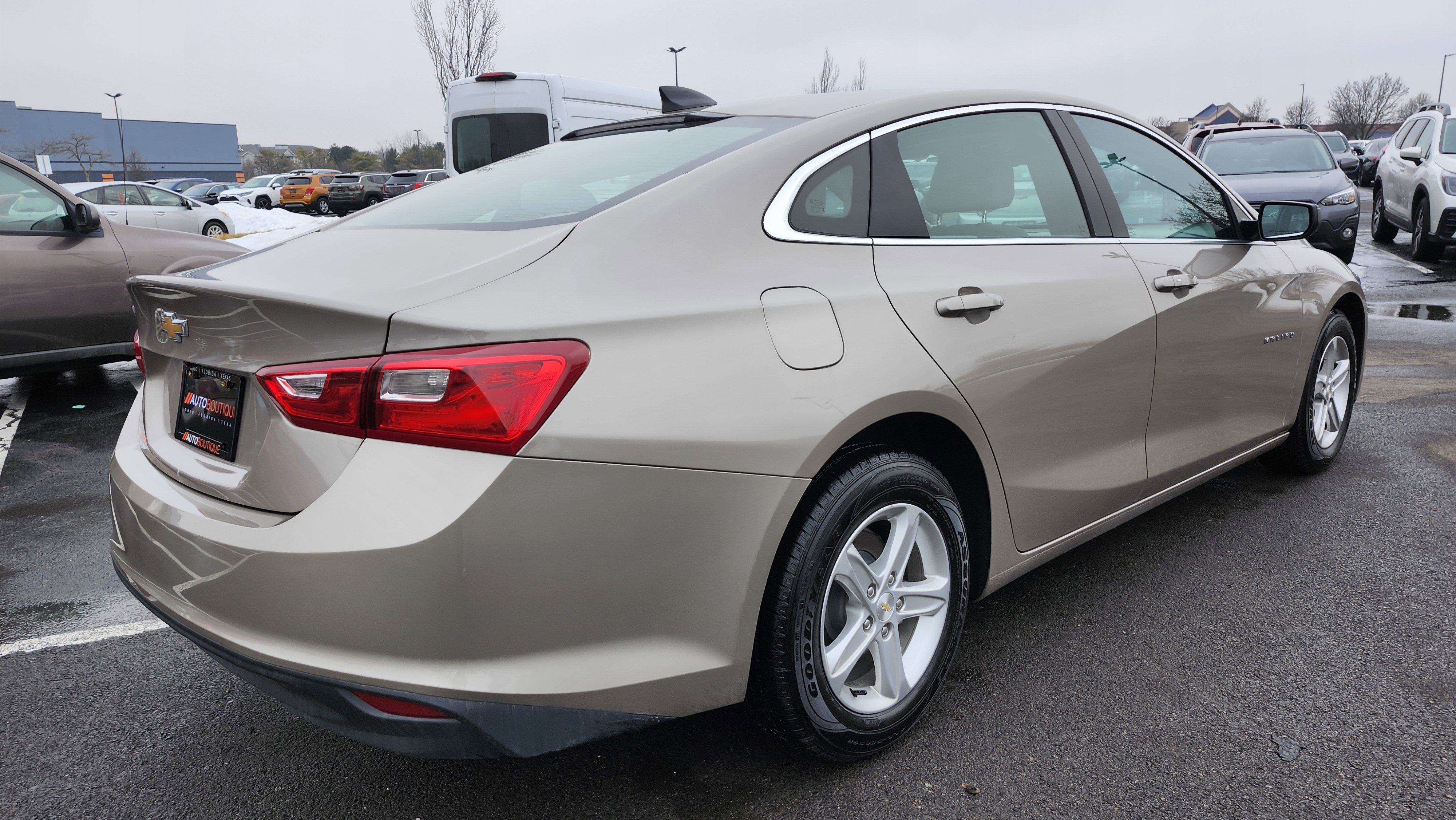 Used 2023 Chevrolet Malibu LS image 16