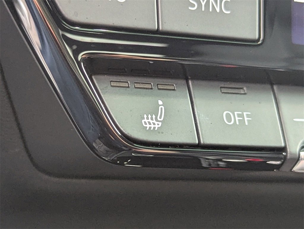 Used 2023 Audi Q4 e-tron Prestige w/ Black Optic Package image 22