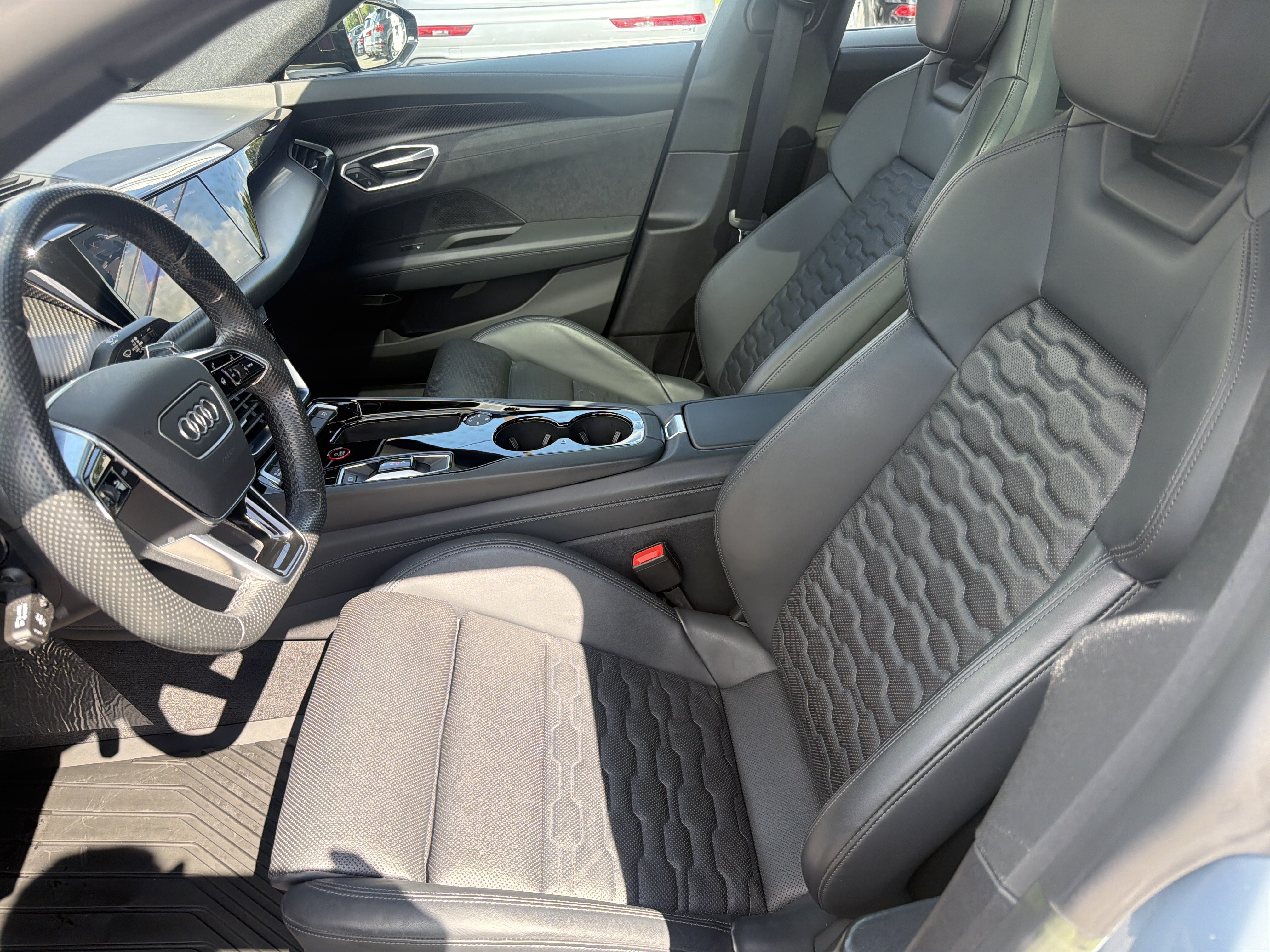 Certified 2023 Audi e-tron GT Premium Plus w/ Performance Package AWD/4WD image 6