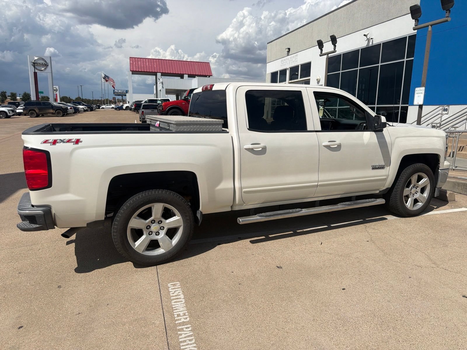 Used 2015 Chevrolet Silverado 1500 LT w/ Texas Edition, 1LT Trim AWD/4WD image 4