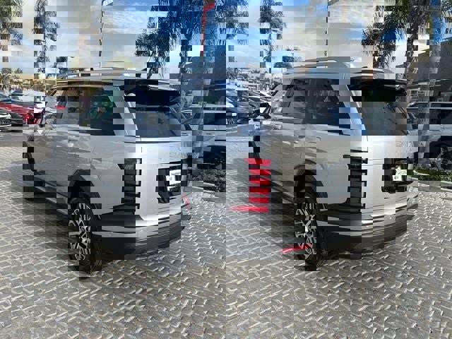 New 2026 Hyundai Palisade SEL image 3